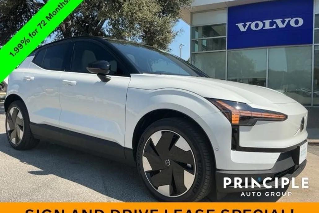 2025 Volvo EX30 Ultra photo 1
