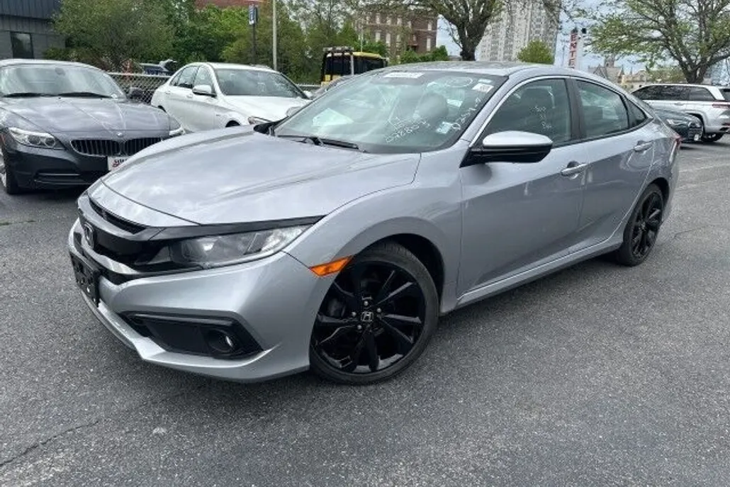 2019 Honda Civic Sport photo 1