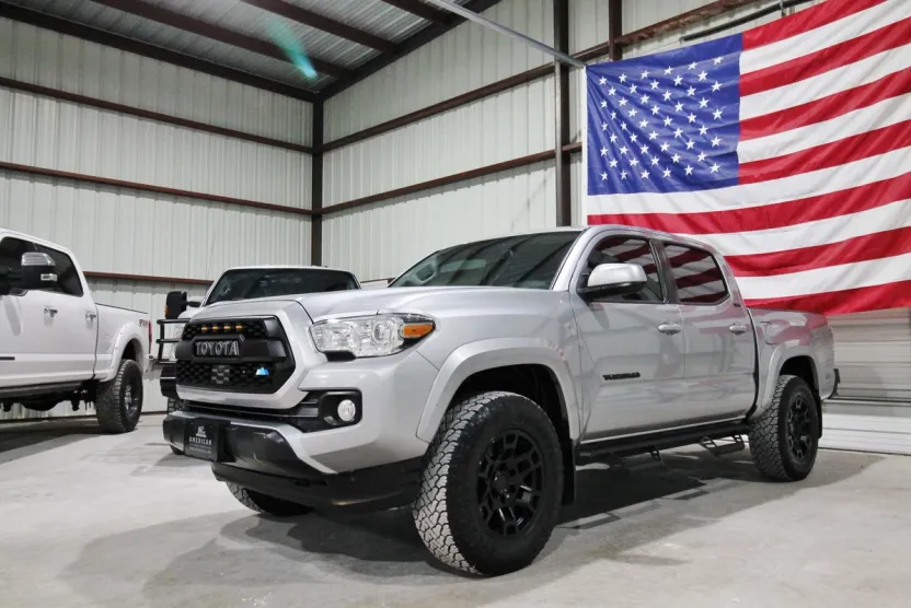 2021 Toyota Tacoma SR5 photo 1
