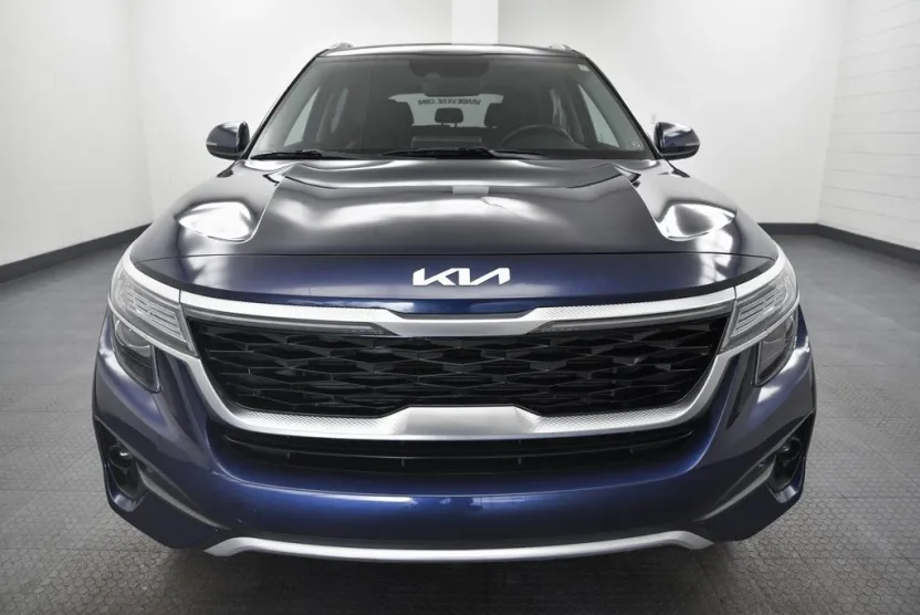 2022 Kia Seltos EX photo 1