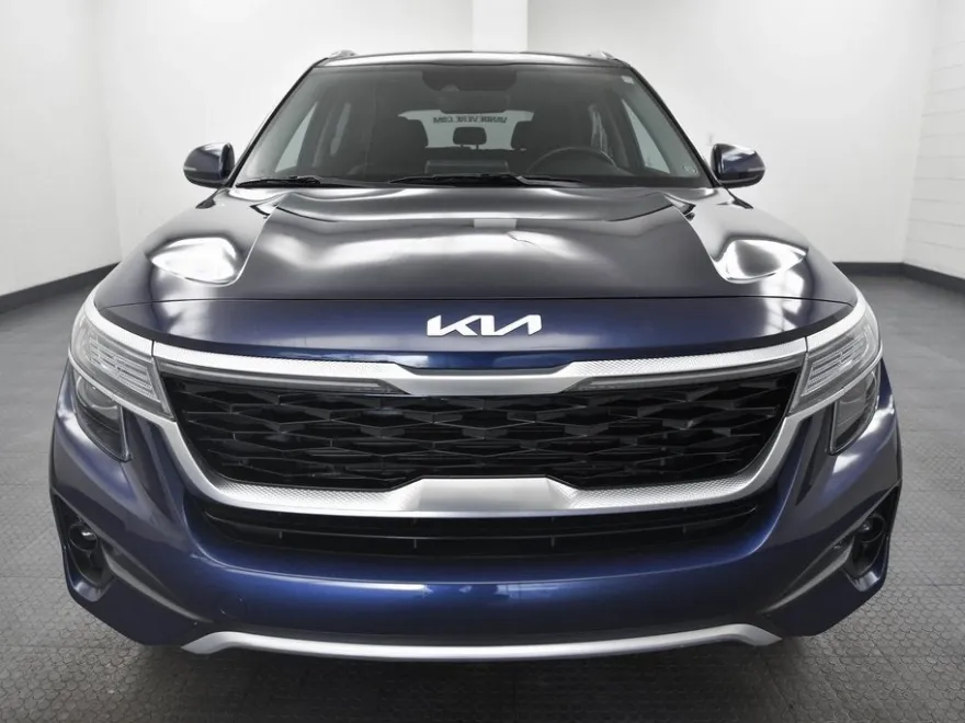 2022 Kia Seltos EX photo 1
