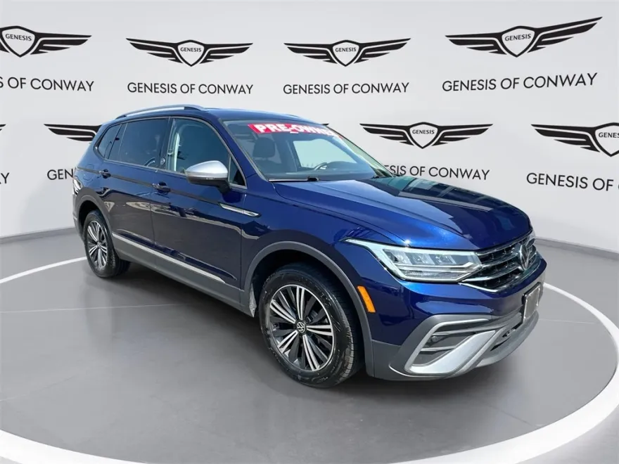 2024 Volkswagen Tiguan Wolfsburg Edition photo 1
