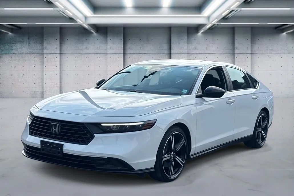 2023 Honda Accord Hybrid Sport photo 1