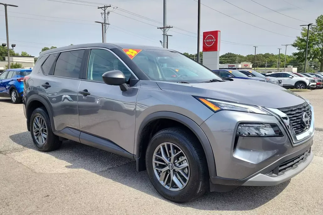 2023 Nissan Rogue S photo 1