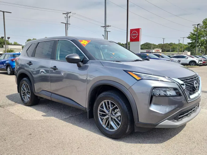 2023 Nissan Rogue S photo 1