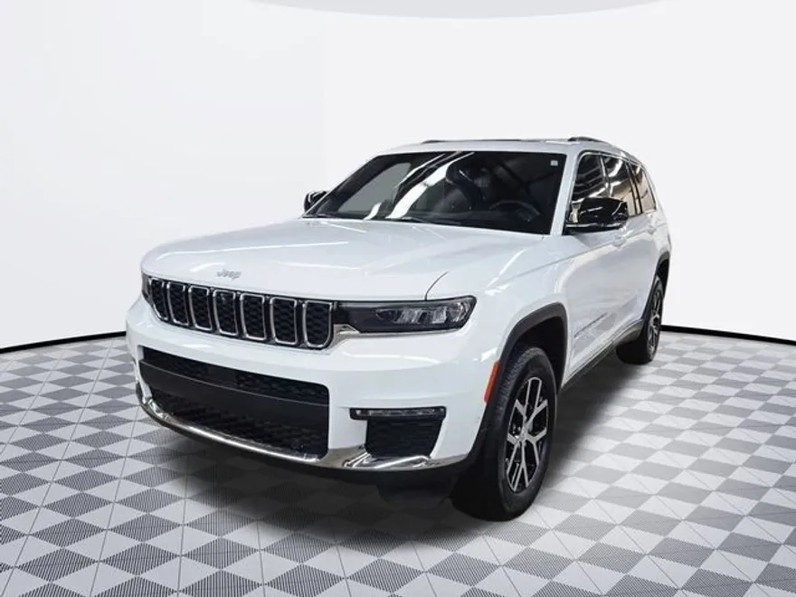 2024 Jeep Grand Cherokee Limited photo 1