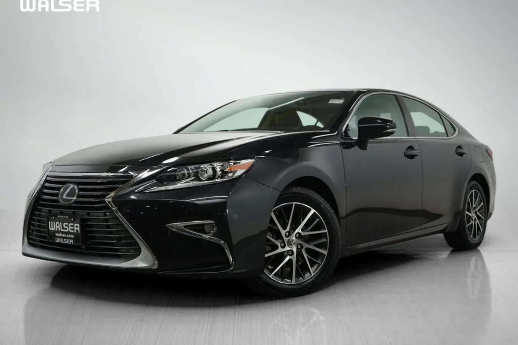 2016 Lexus ES 350 photo 1