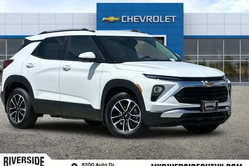 2026 Chevrolet Trailblazer LT photo 1