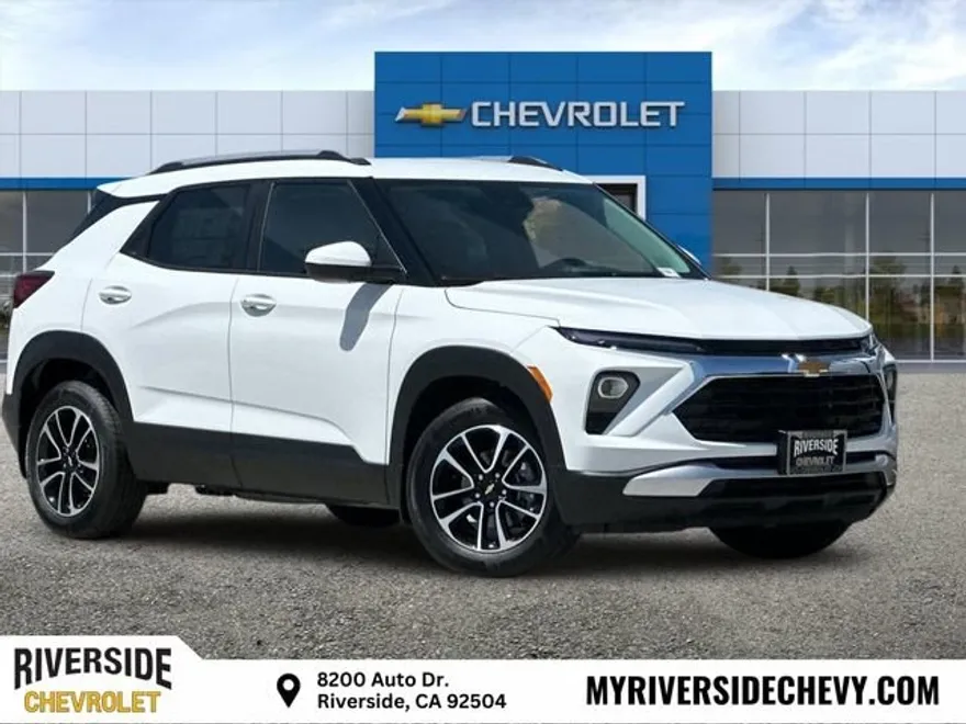 2026 Chevrolet Trailblazer LT photo 1