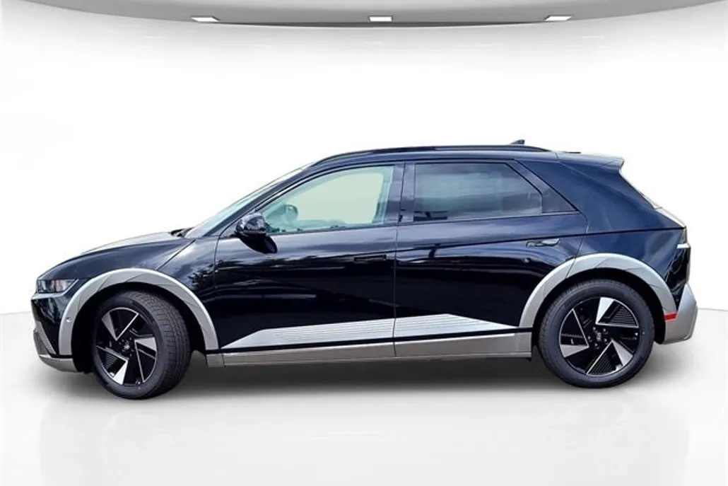 2025 Hyundai Ioniq 5 Limited photo 1