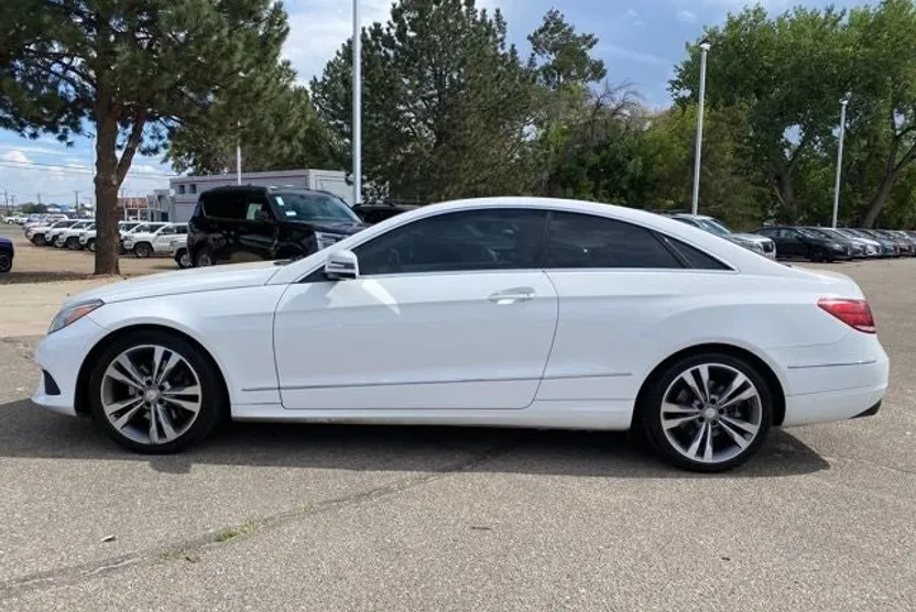 2016 Mercedes Benz E 400 photo 1