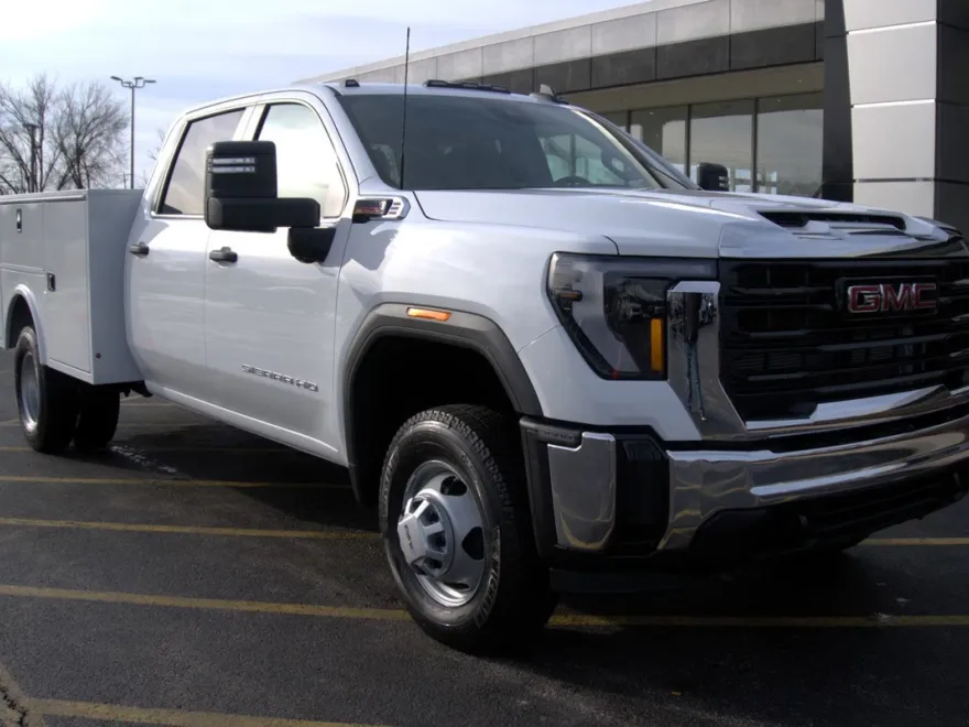 2025 Gmc Sierra 3500 HD Pro photo 1