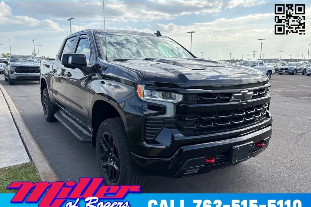 2024 Chevrolet Silverado Trail Boss LT photo 1