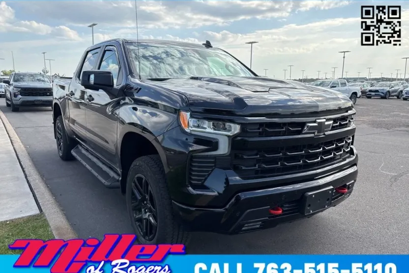 2024 Chevrolet Silverado Trail Boss LT photo 1