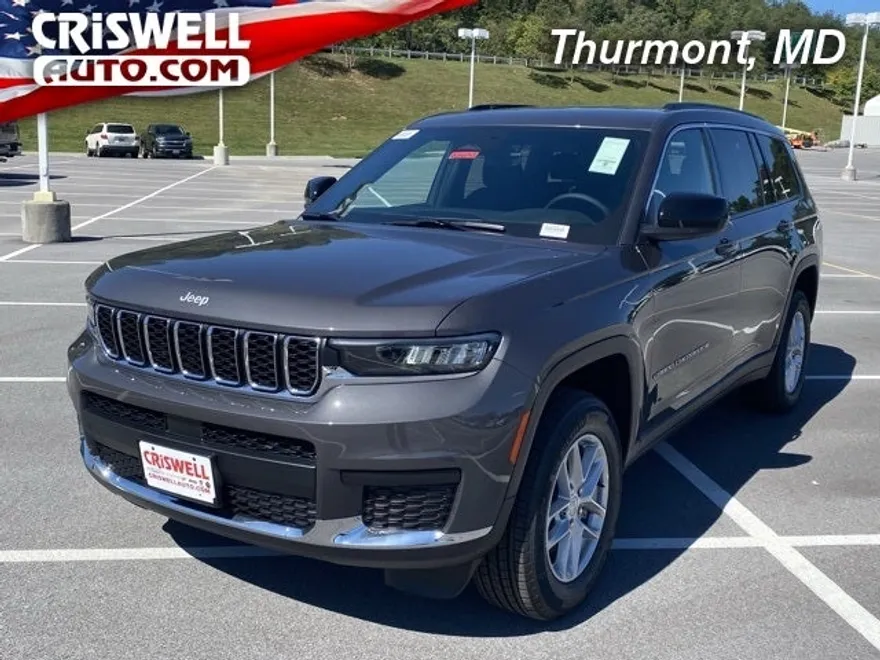 2025 Jeep Grand Cherokee Laredo photo 1