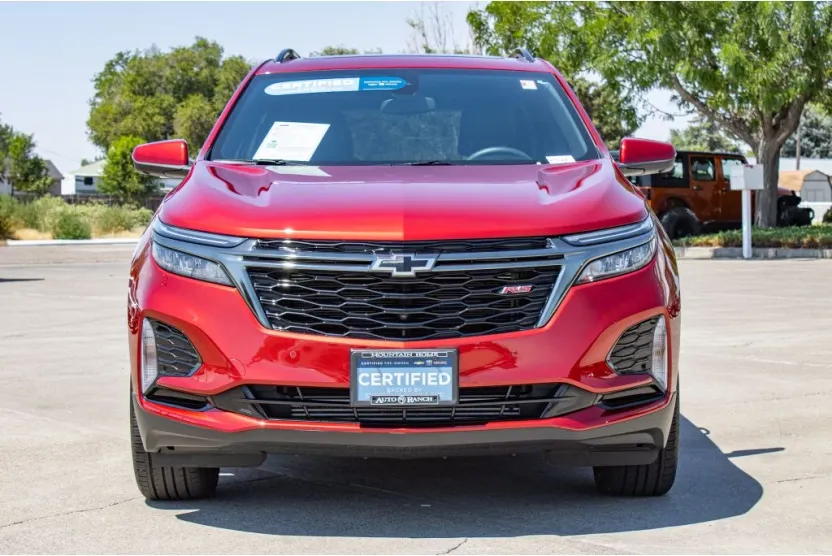2023 Chevrolet Equinox RS photo 1