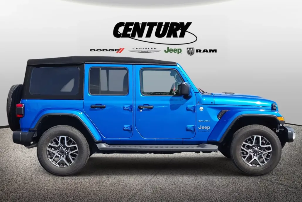 2024 Jeep Wrangler Sahara photo 1