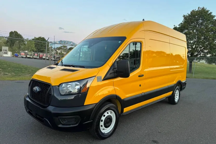 2022 Ford Transit Cargo Van photo 1