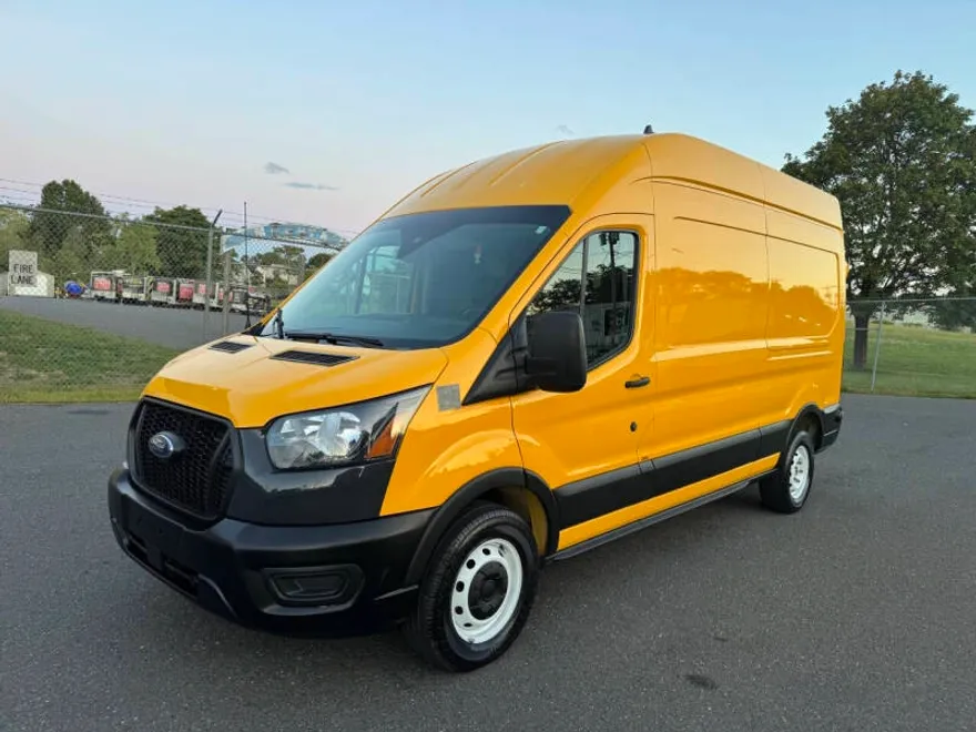2022 Ford Transit Cargo Van photo 1