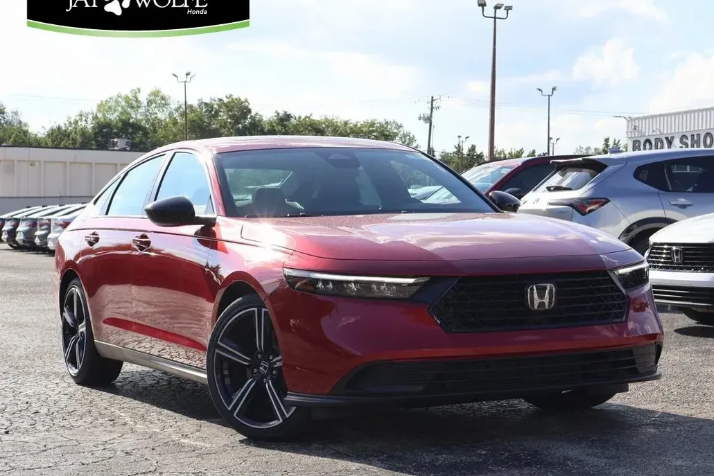 2025 Honda Accord Hybrid Sport photo 1