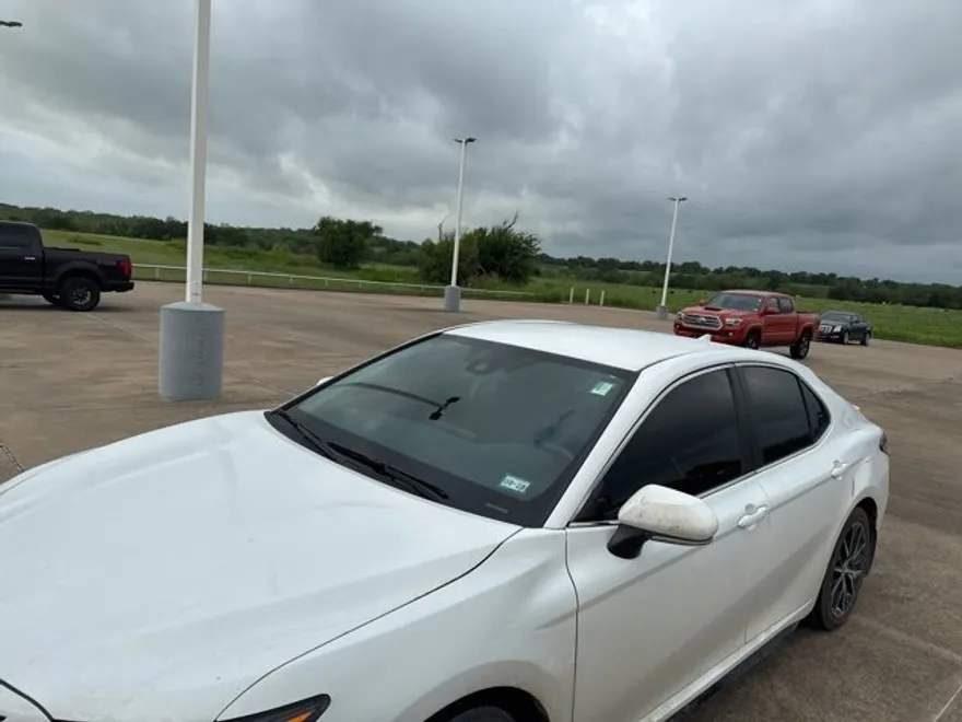 2023 Toyota Camry SE photo 1