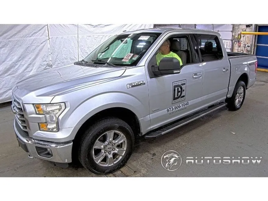 2016 Ford F-150 XLT photo 1