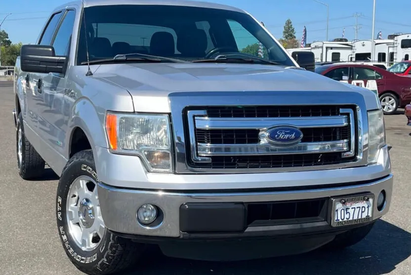 2014 Ford F-150 XLT photo 1