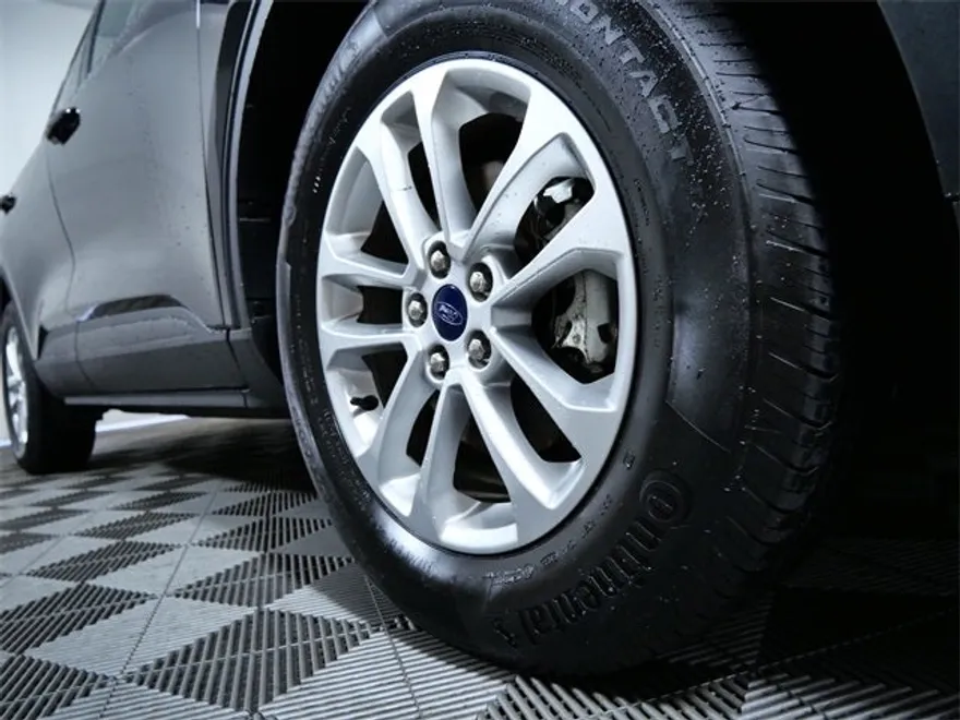 2022 Ford Escape SE Hybrid photo 1