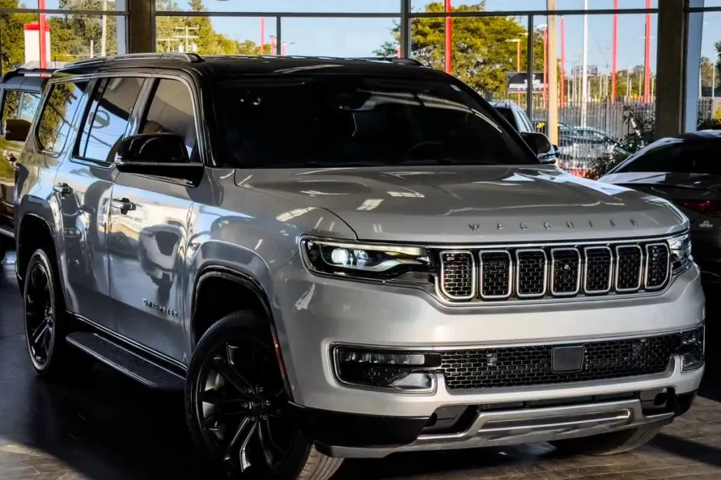 2024 Jeep Wagoneer Base photo 1
