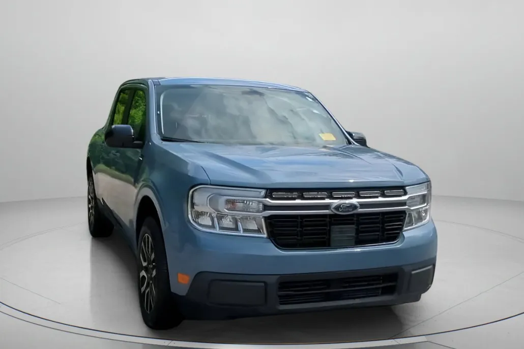 2024 Ford Maverick Lariat photo 1