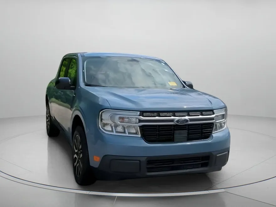 2024 Ford Maverick Lariat photo 1