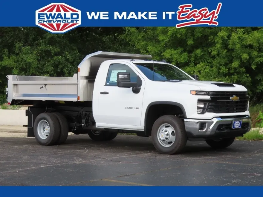 2025 Chevrolet Silverado 3500HD Work Truck photo 1