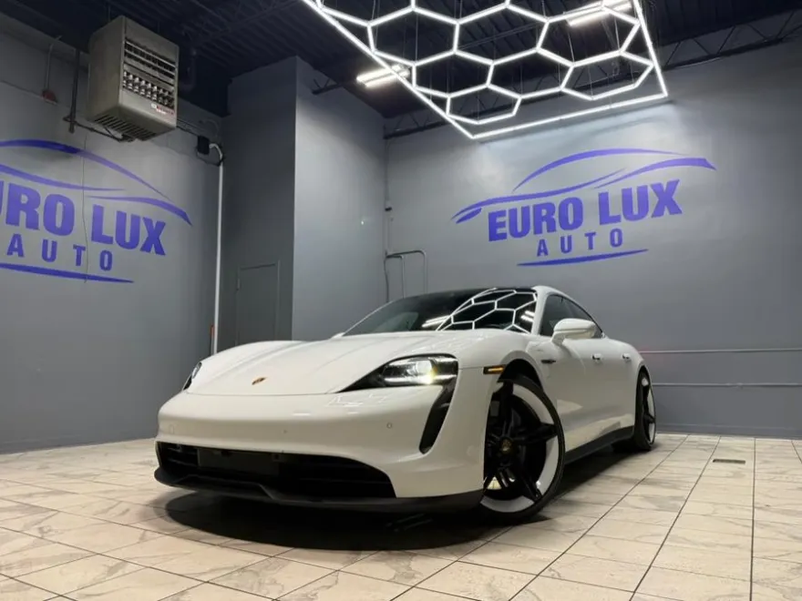 2021 Porsche Taycan 4S photo 1