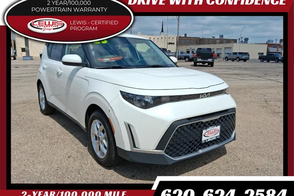2023 Kia Soul LX photo 1