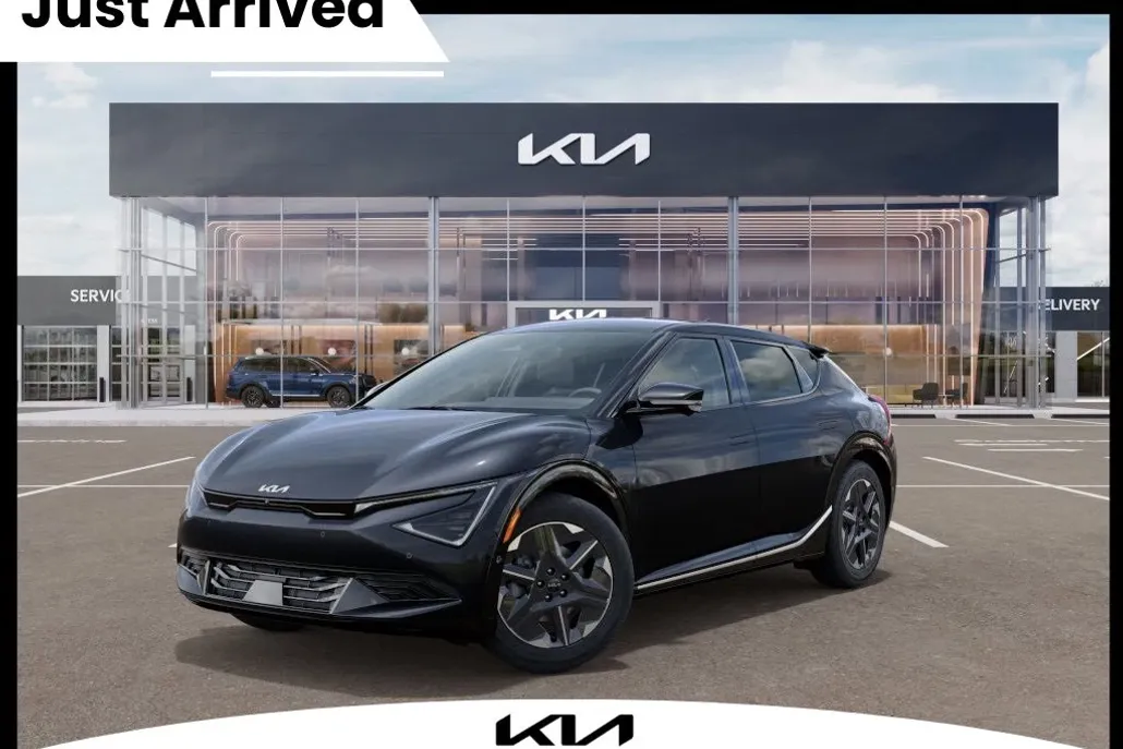 2025 Kia EV6 Light photo 1