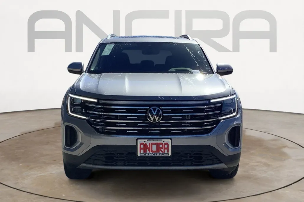 2025 Volkswagen Atlas SEL photo 1