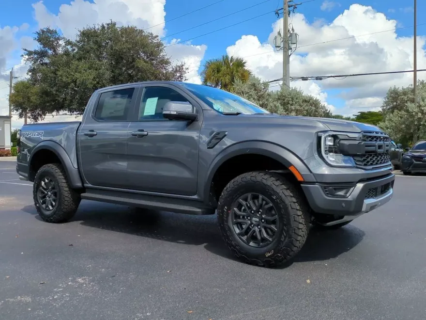 2025 Ford Ranger XL photo 1