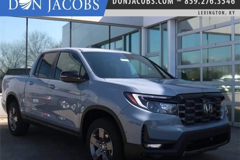 2025 Honda Ridgeline TrailSport photo 1