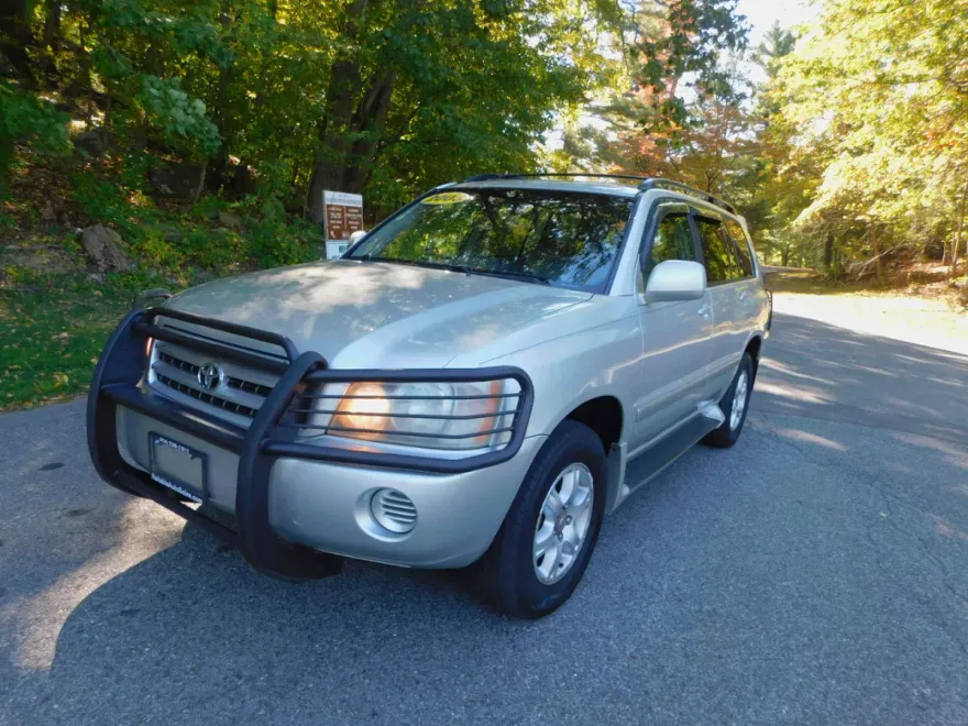 2003 Toyota Highlander photo 1