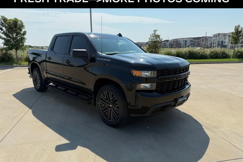 2019 Chevrolet Silverado 1500 Custom photo 1
