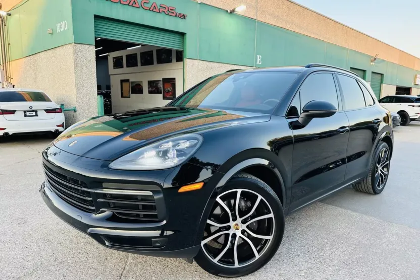 2019 Porsche Cayenne photo 1