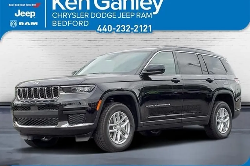 2025 Jeep Grand Cherokee Laredo photo 1