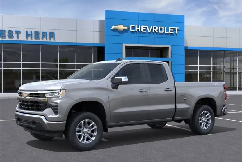 2026 Chevrolet Silverado 1500 LT photo 1