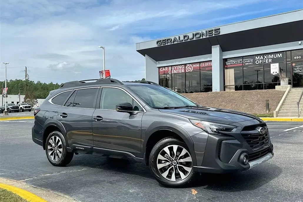 2025 Subaru Outback Limited photo 1