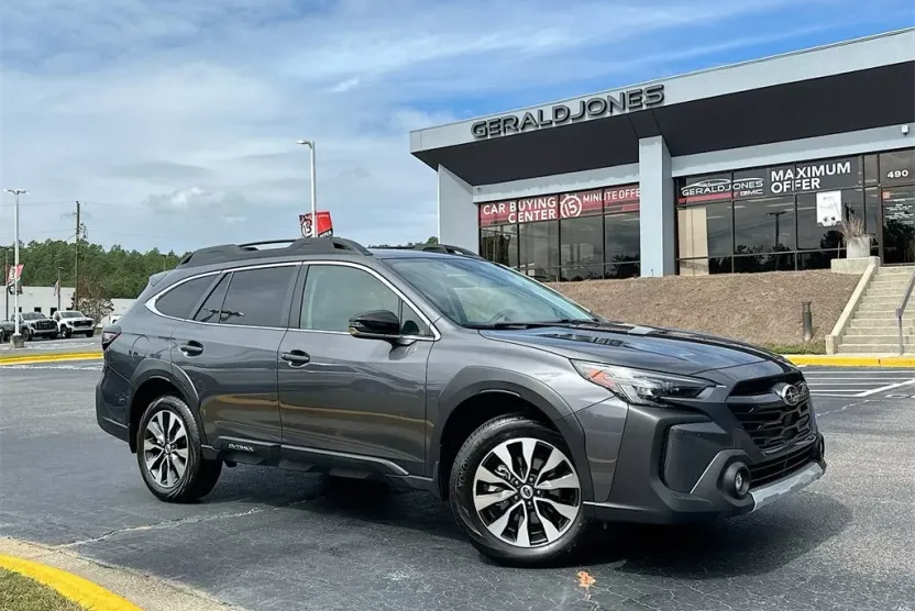 2025 Subaru Outback Limited photo 1