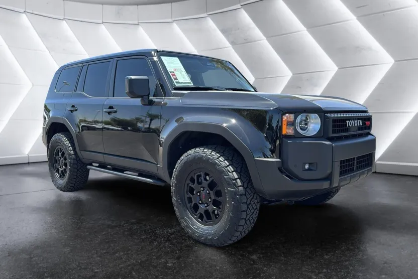 2024 Toyota Land Cruiser photo 1