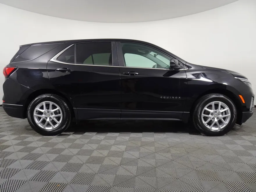 2022 Chevrolet Equinox photo 1