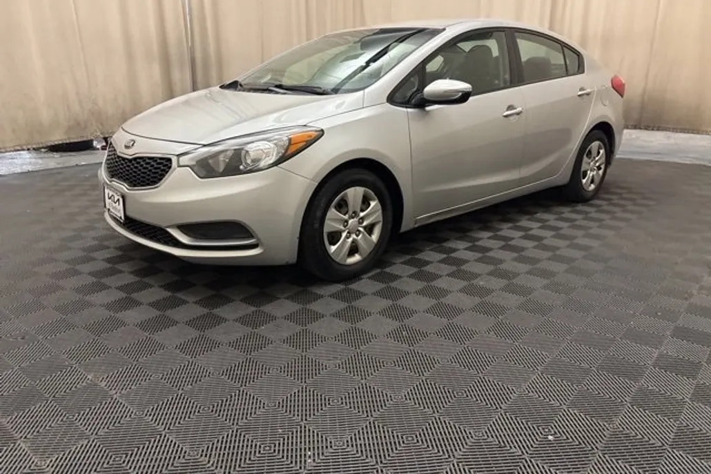 2015 Kia Forte LX photo 1