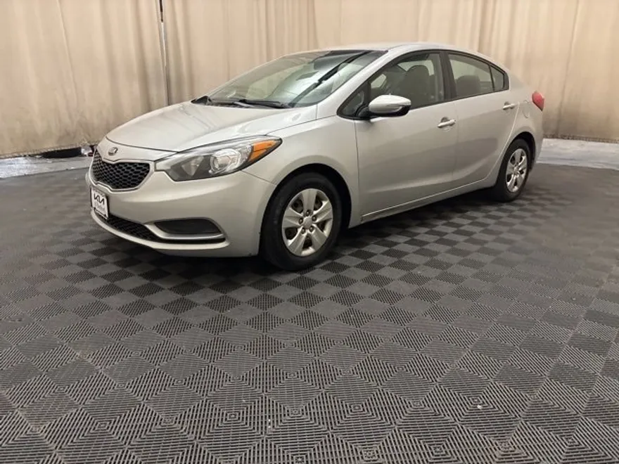 2015 Kia Forte LX photo 1