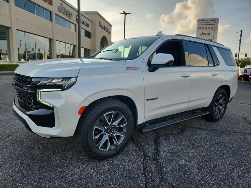 2023 Chevrolet Tahoe Z71 photo 1